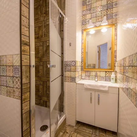 Design Ploshcha Ukrainskykh Heroiv Area